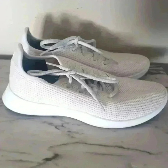 Allbirds Women's White Tree Runner Kaikoura White Sustainable Sneaker 9 - Picture 5 of 16